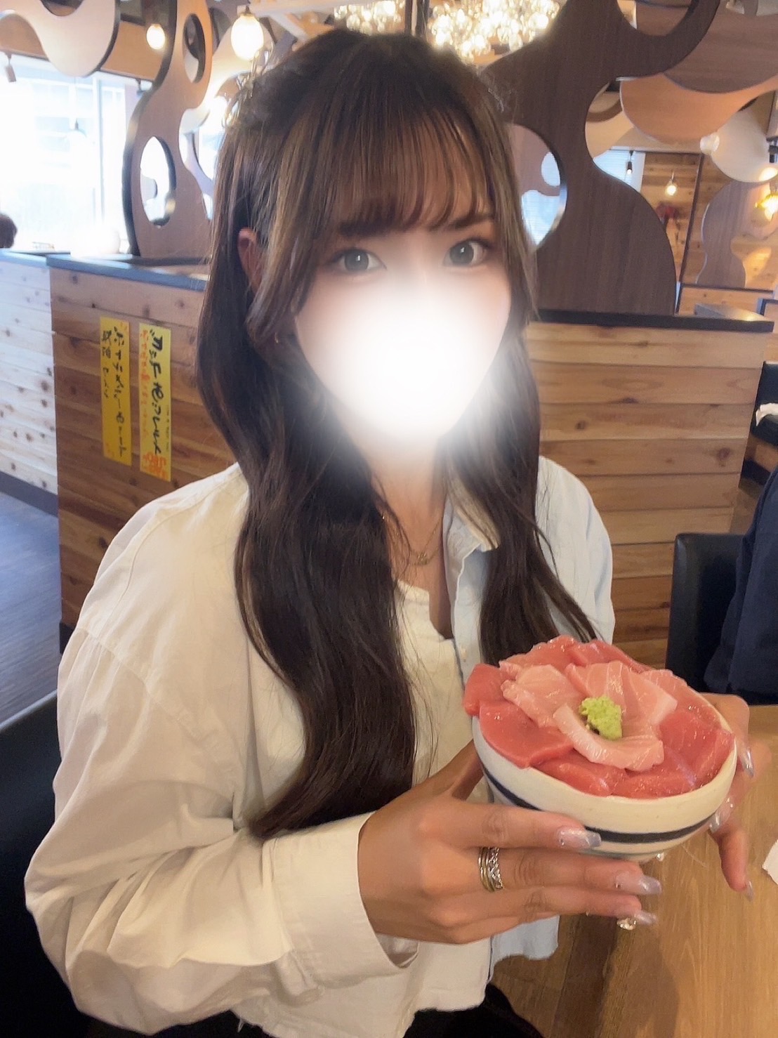 つき